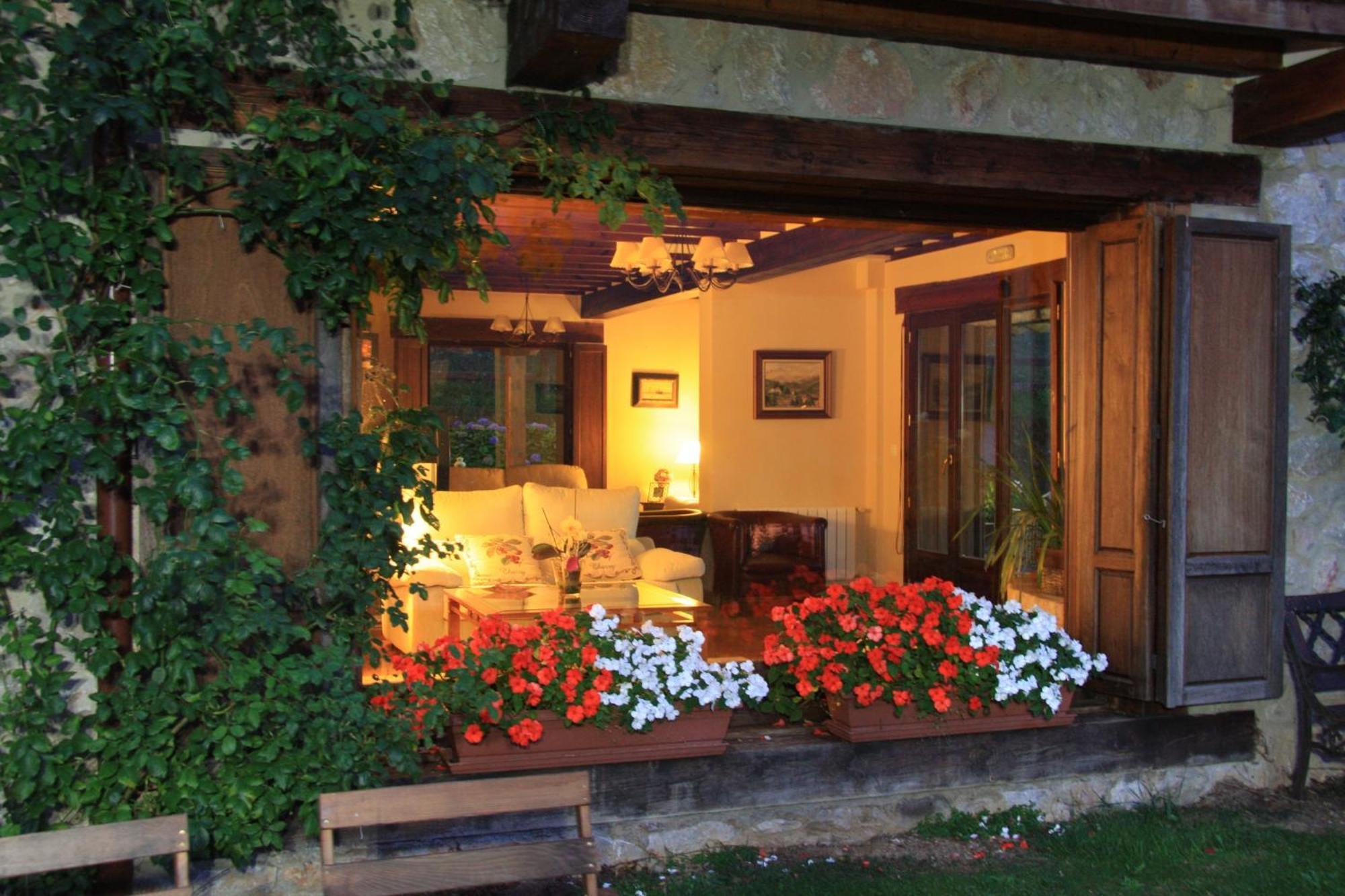 Posada El Bosque Mieses Екстериор снимка